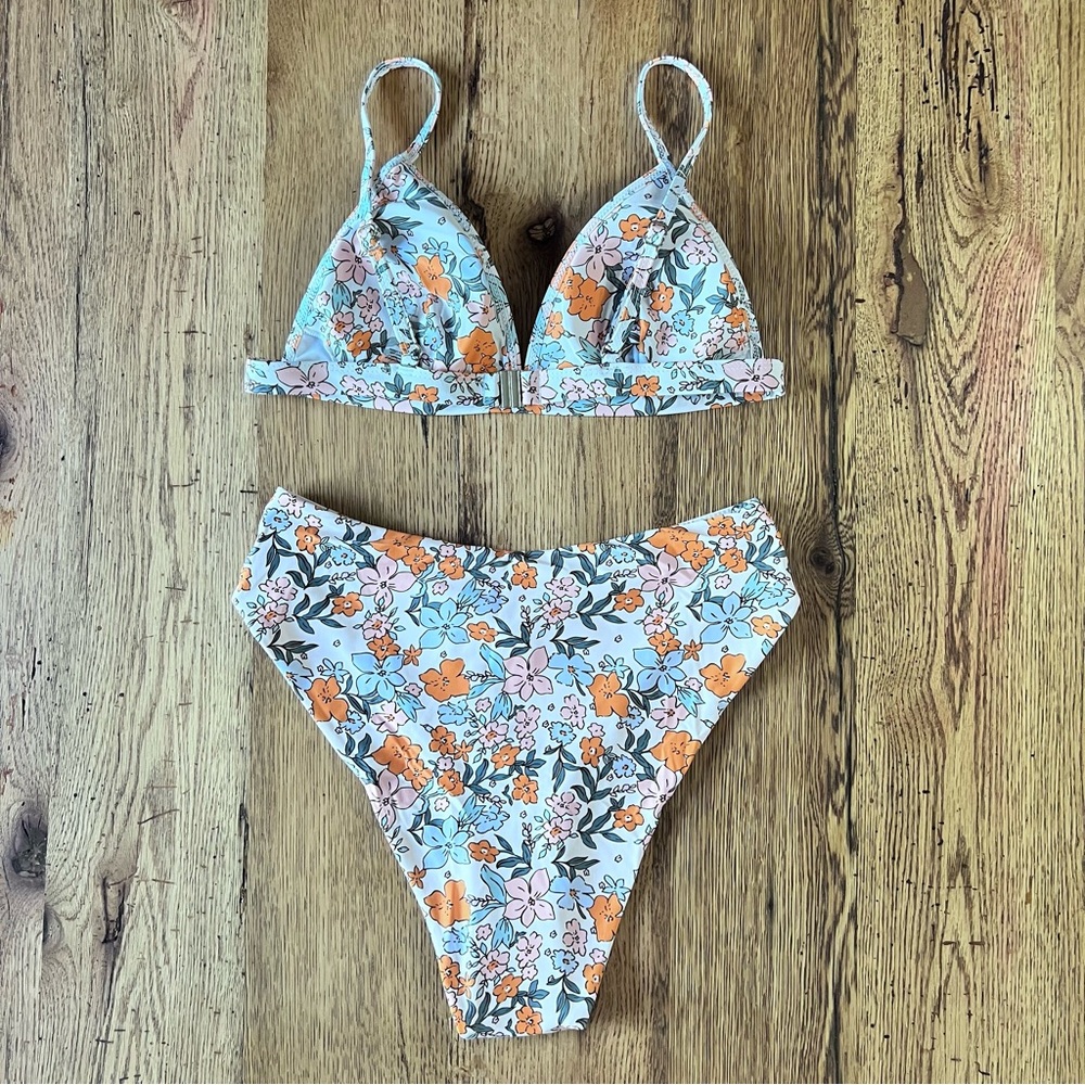 Floral Print Bikini Set (NWT) - Picture 3 of 5